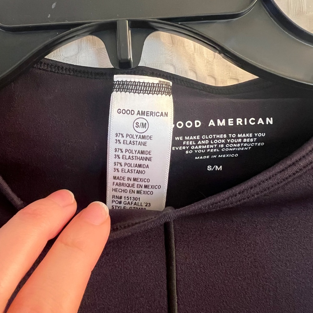 Good American Sculpted Seamless Long Sleeve T-Shirt (like new) - Picture 2 of 3
